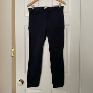 Like New - 2 pairs Gap signature Skinny ankle pants Size 8R (waist 15.5”)